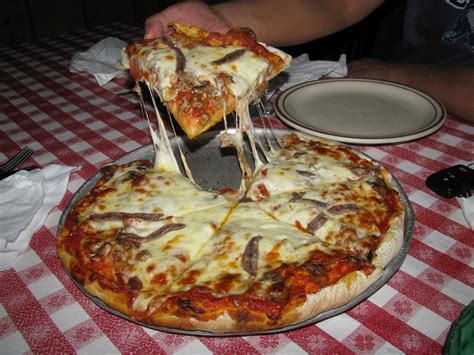 Filippis pizza - Filippis Pizza Grotto, San Diego, Little Italy, West Covina, Santee, Poway, Jamul, Napa, Chula Vista, Escondido, Kearny Mesa, Mission Gorge, Norco, Pacific Beach ...